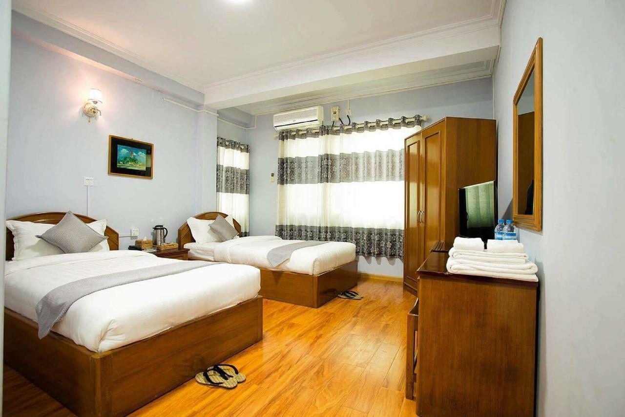 Thiha Bala Hotel Pyin Oo Lwin Exteriör bild