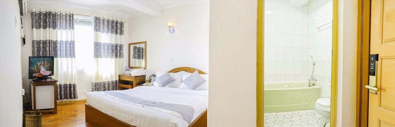Thiha Bala Hotel Pyin Oo Lwin Exteriör bild