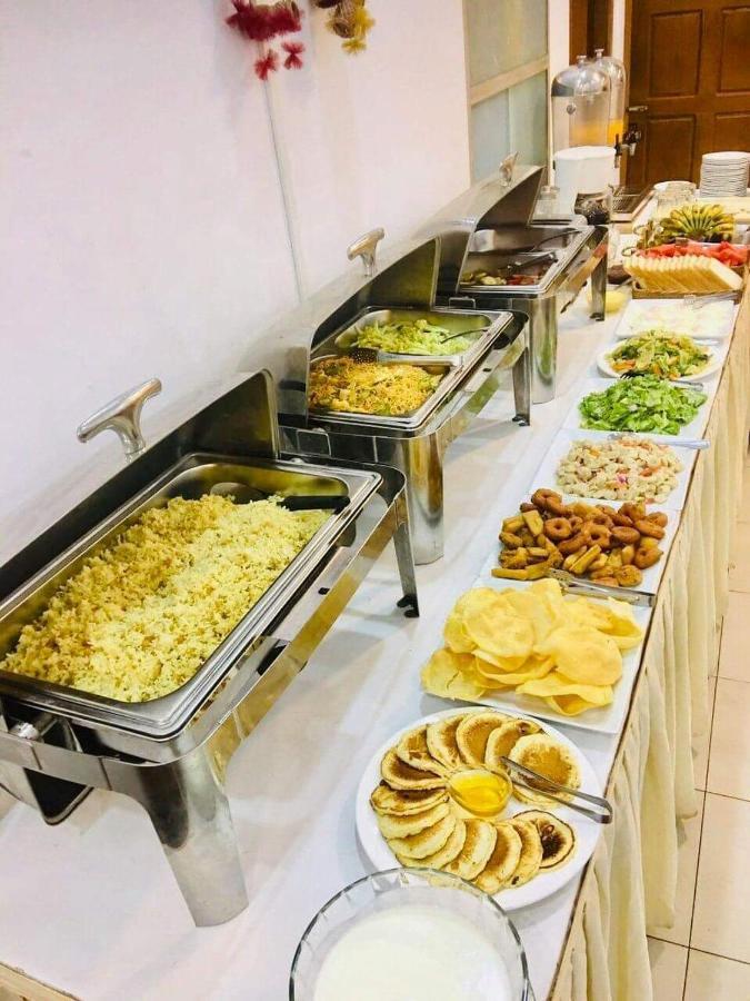 Thiha Bala Hotel Pyin Oo Lwin Exteriör bild